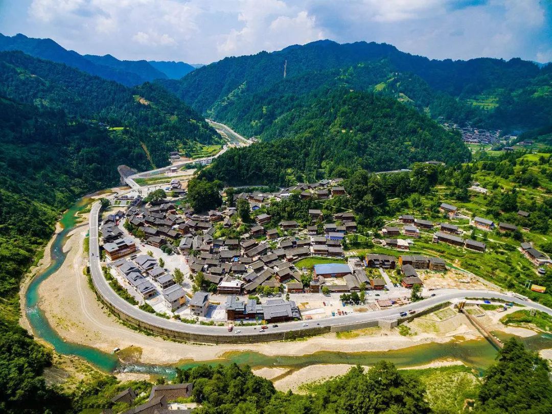 贵州，绿色宝库绽放发展新篇章