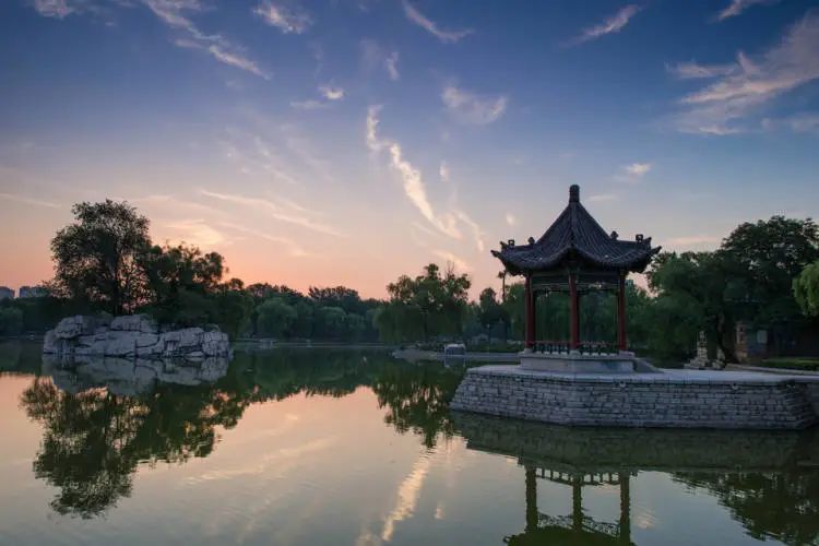 邢台，嘉宾云集，观众热情洋溢的时刻